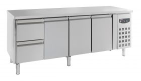 Gekoelde werkbank Koelwerkbank 3Deurs 2 Laden - 223x70x85 cm Standard Line Combisteel 7950.0210