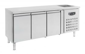 Gekoelde werkbank Koelwerkbank Spoelbak 3 Deuren - 202x70x96 cm Standard Line Combisteel 7450.0215